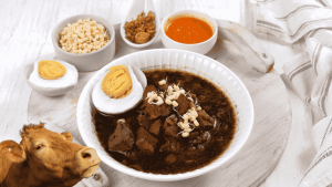 Bukan Sekadar Sup! Alasan Rawon Jadi Kuliner Legendaris