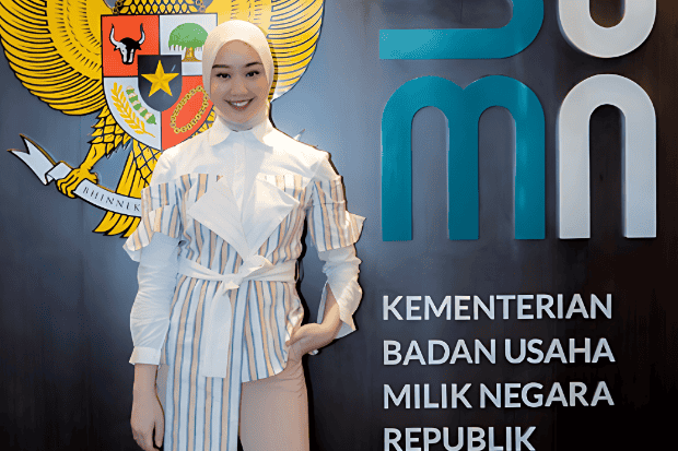 Vina Muliana Bekerja Sebagai Apa